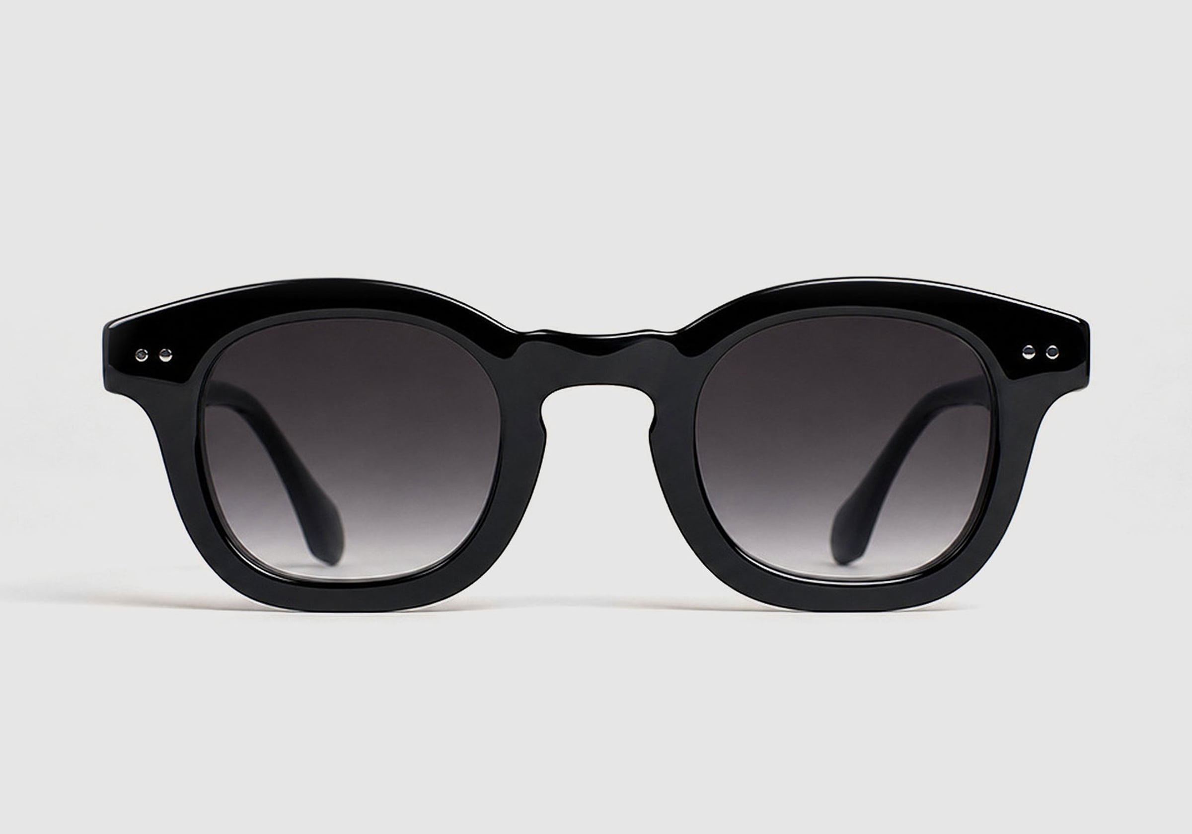 1786280517082-front_straight__20_BONNI_black_with_dark_lens_front_straight_final-UugqZoFuMYgcLPAc4NRqdn4LzeaKnh.jpg