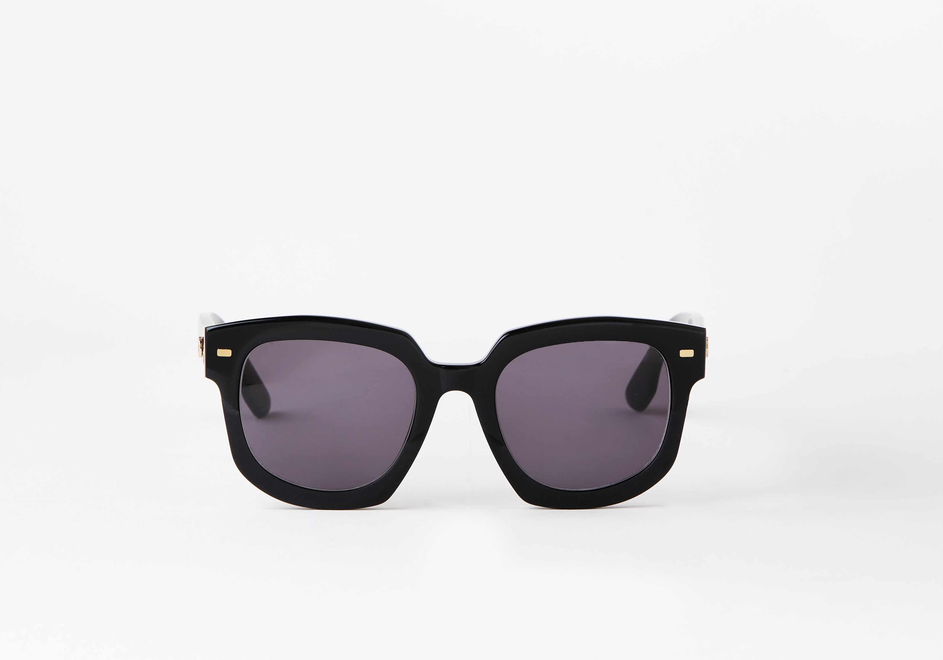 ASTAIRE-BLACK-SUNGLASSES-LUNETTIQ-1.jpg