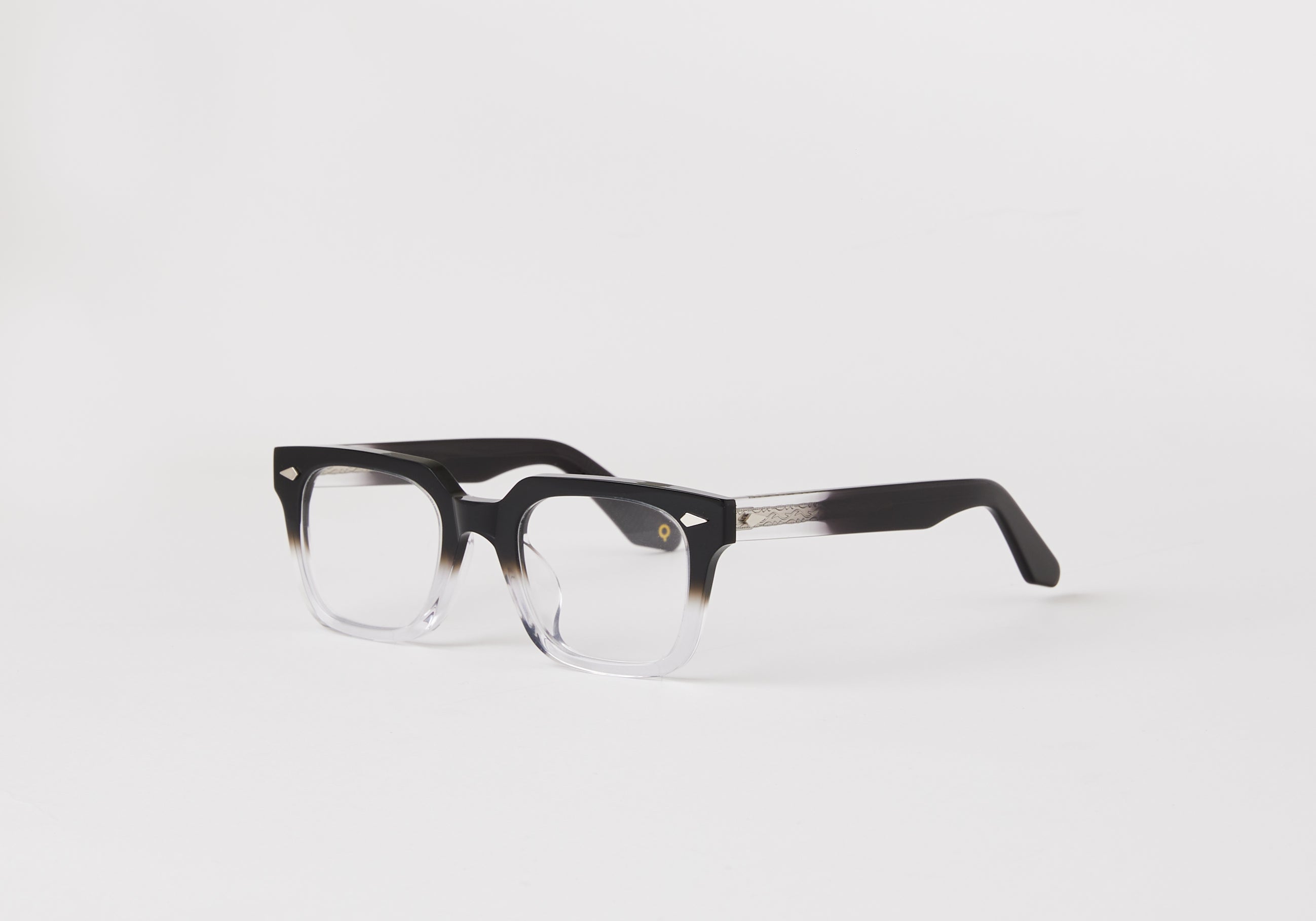 BOLSA_BLACKFADE_2_OPTICS_LUNETTIQ.jpg