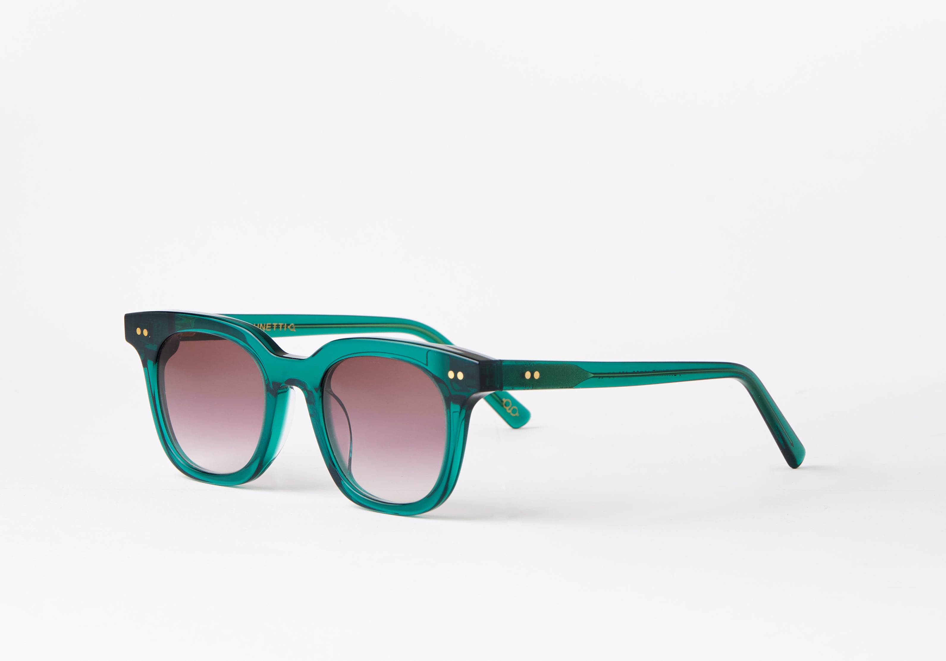 FONTAINE-GREEN-SUNGLASSES-LUNETTIQ-2.jpg