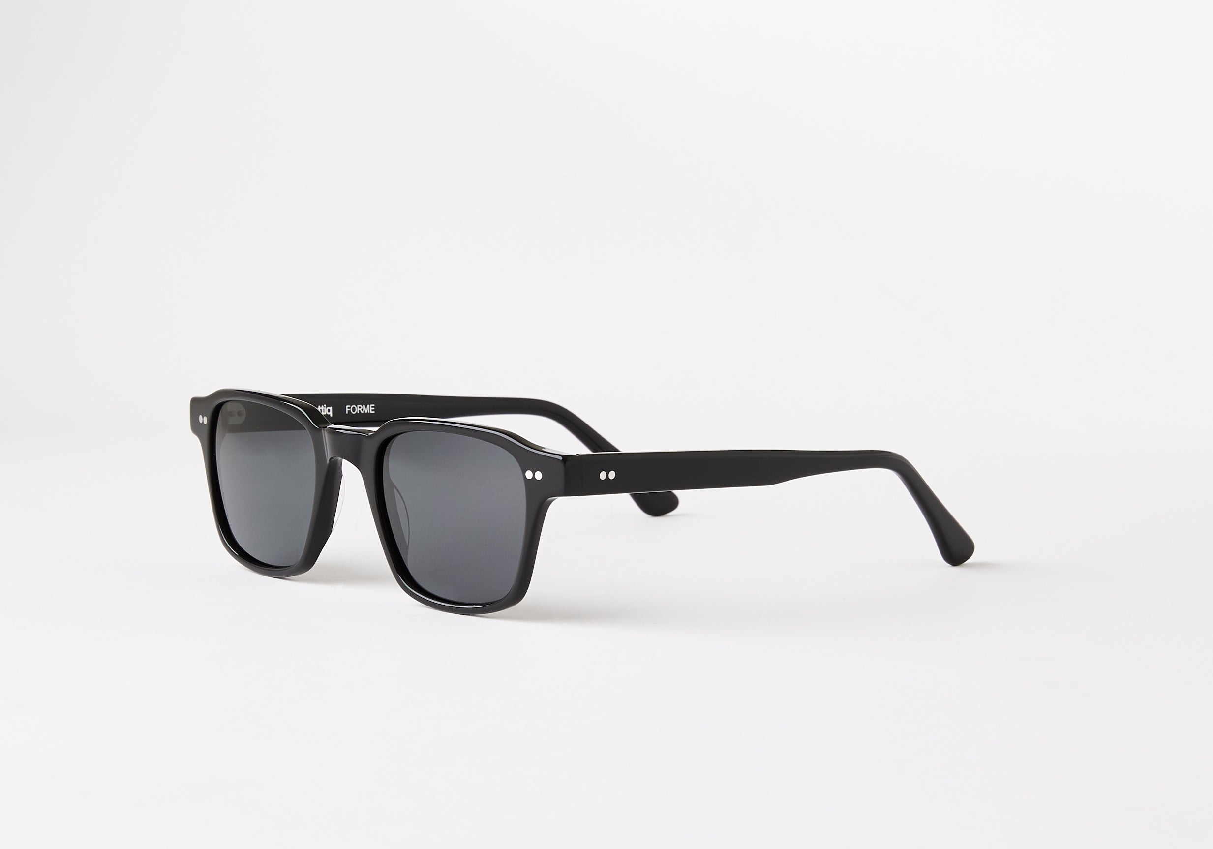 FORME_BLACK_2_SUNGLASSES_LUNETTIQ.jpg
