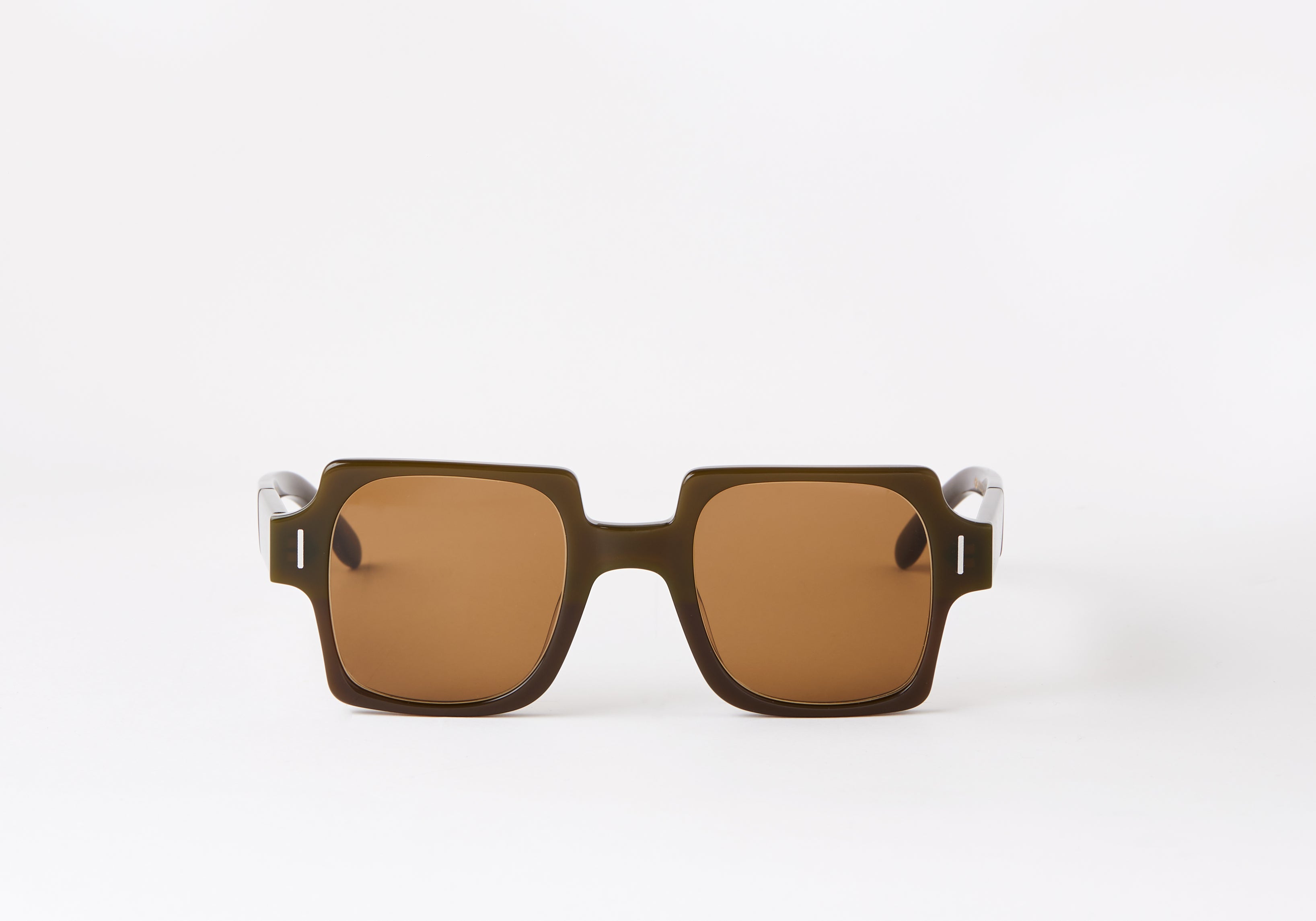 HILTON-GREEN-SUNGLASSES-LUNETTIQ-1.jpg
