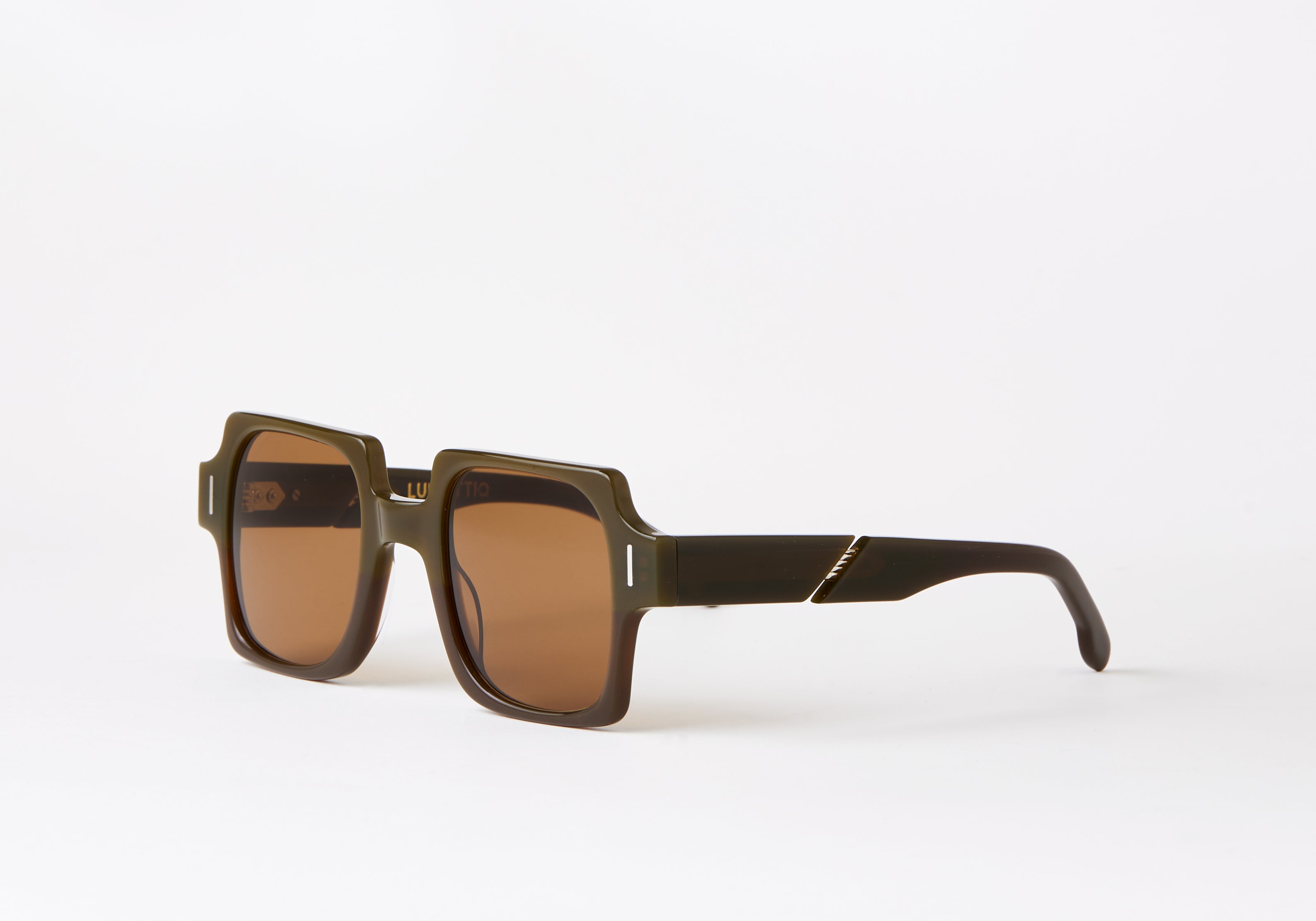 HILTON-GREEN-SUNGLASSES-LUNETTIQ-2.jpg
