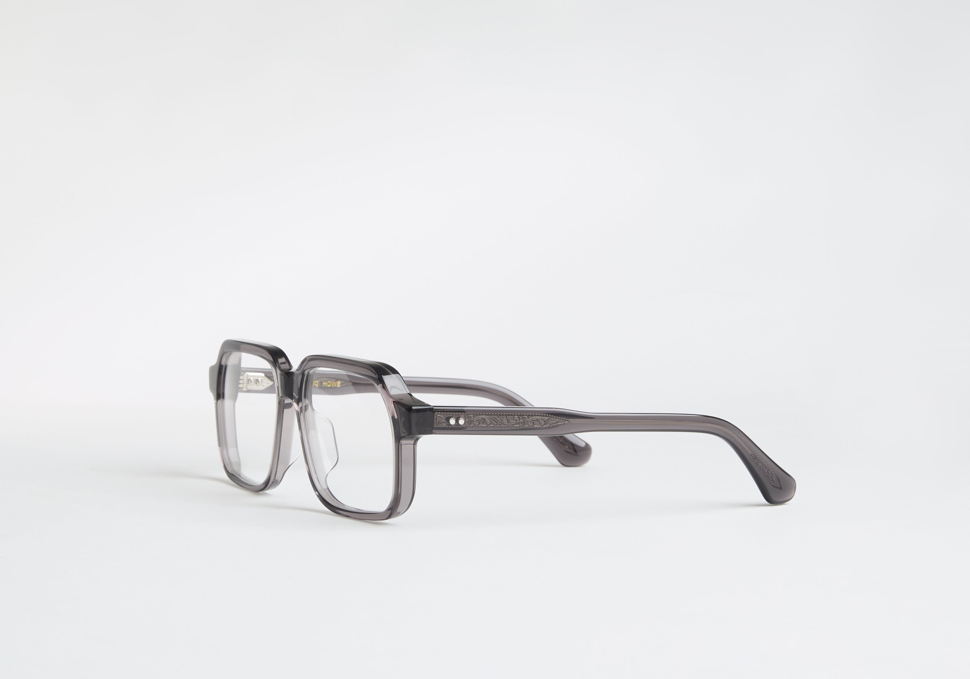 HOWE-GREY-2-OPTICS-LUNETTIQ.jpg