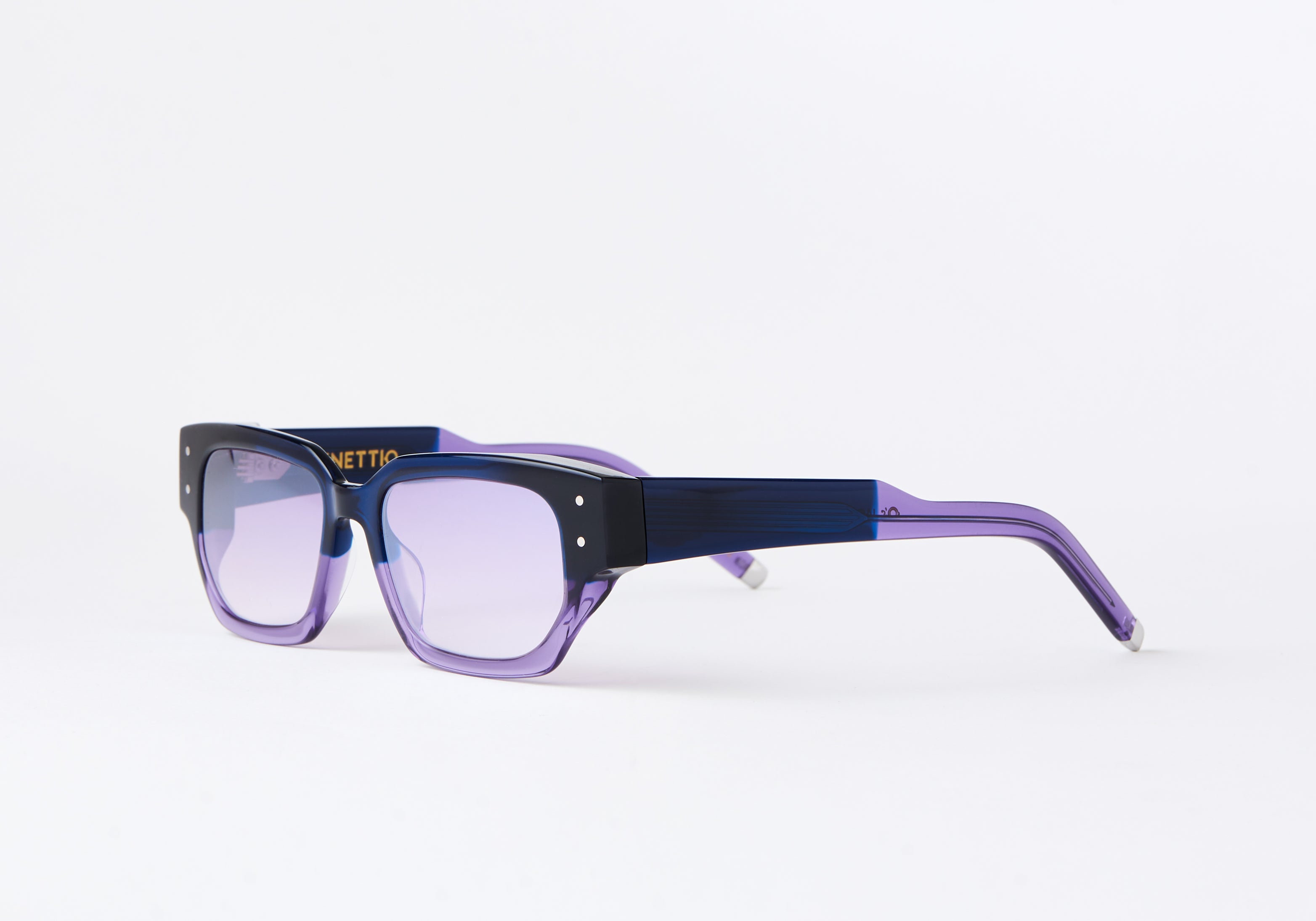 JACKSON-PURPLE-SUNGLASSES-LUNETTIQ-2.jpg