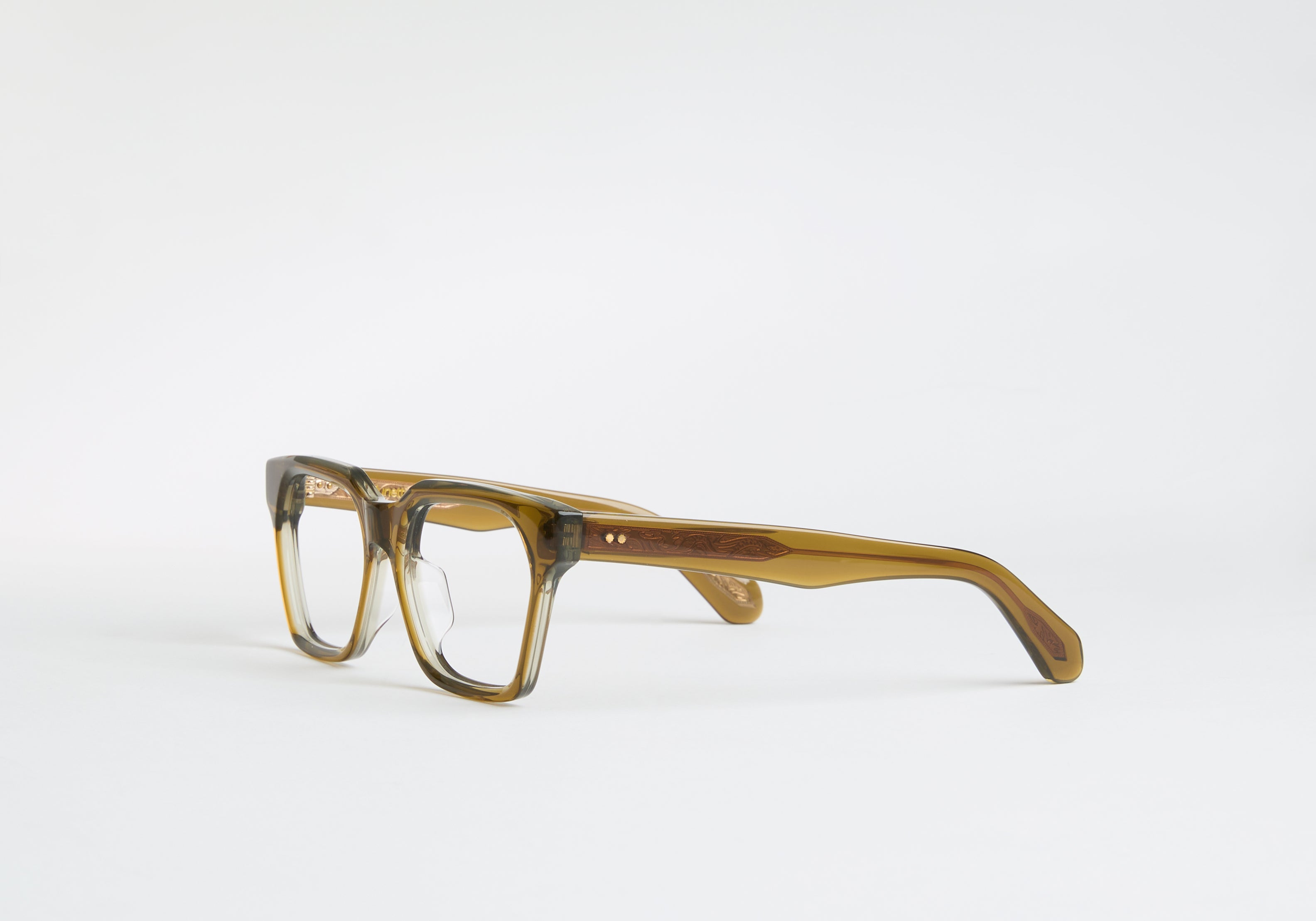 NELSON-GREEN-2-OPTICS-LUNETTIQ.jpg
