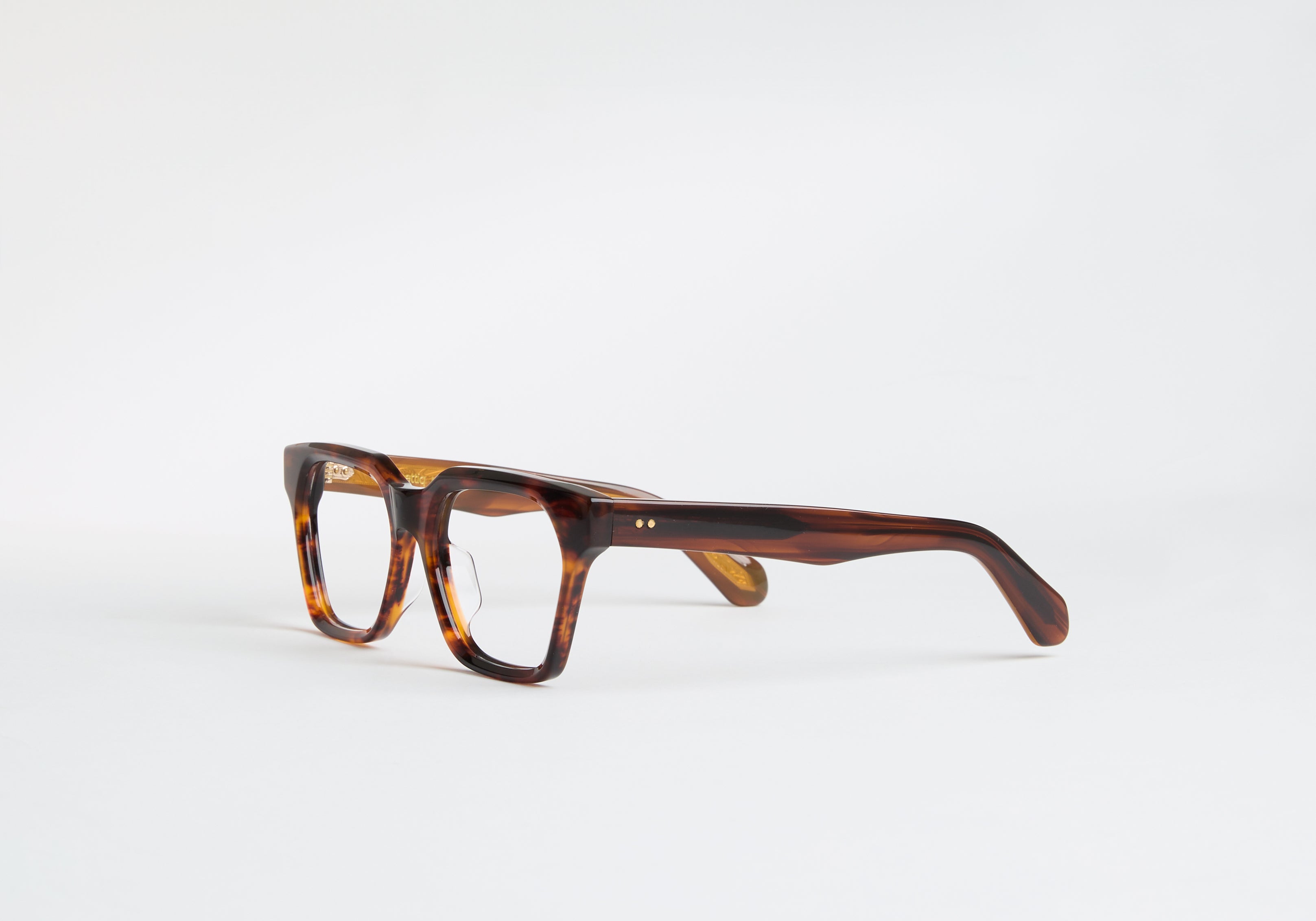 NELSON-TORTOISE-2-OPTICS-LUNETTIQ.jpg