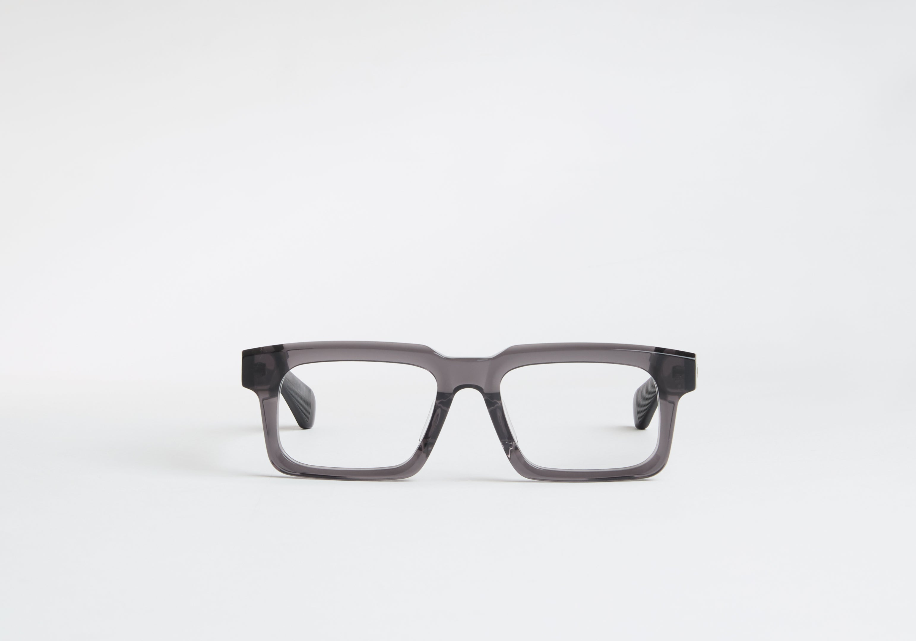 SENNA-GREY-1-OPTICS-LUNETTIQ.jpg