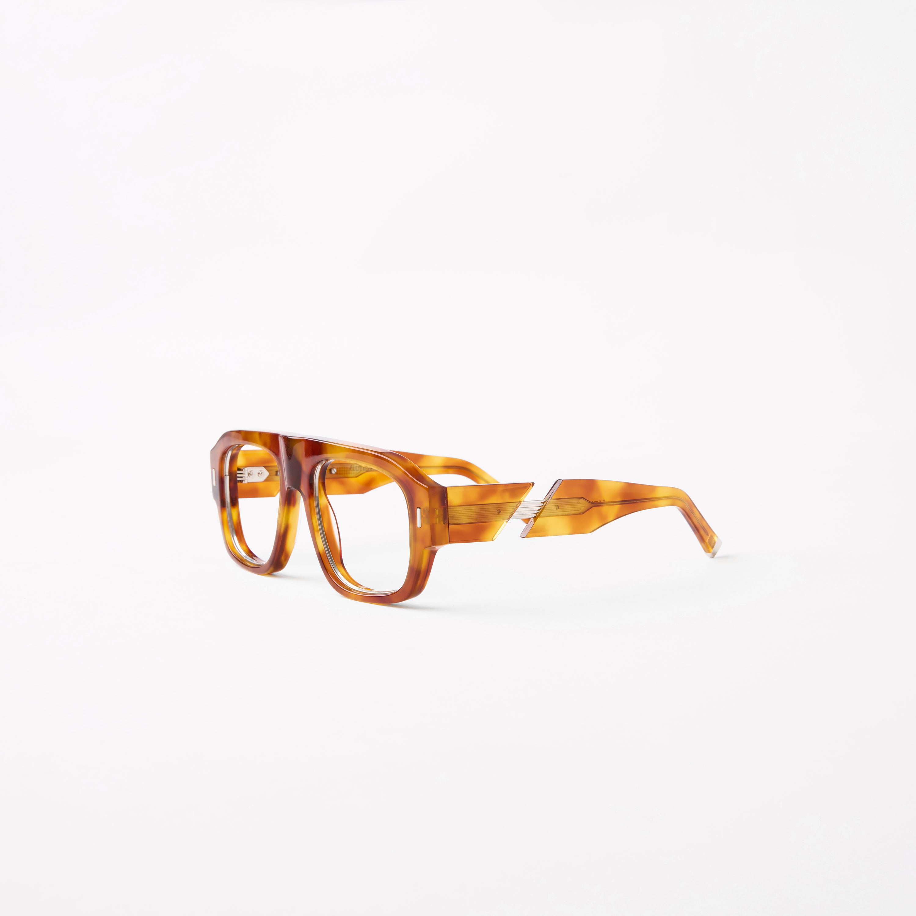 ST-LAURENT-TORTOISE-2-OPTICS.jpg